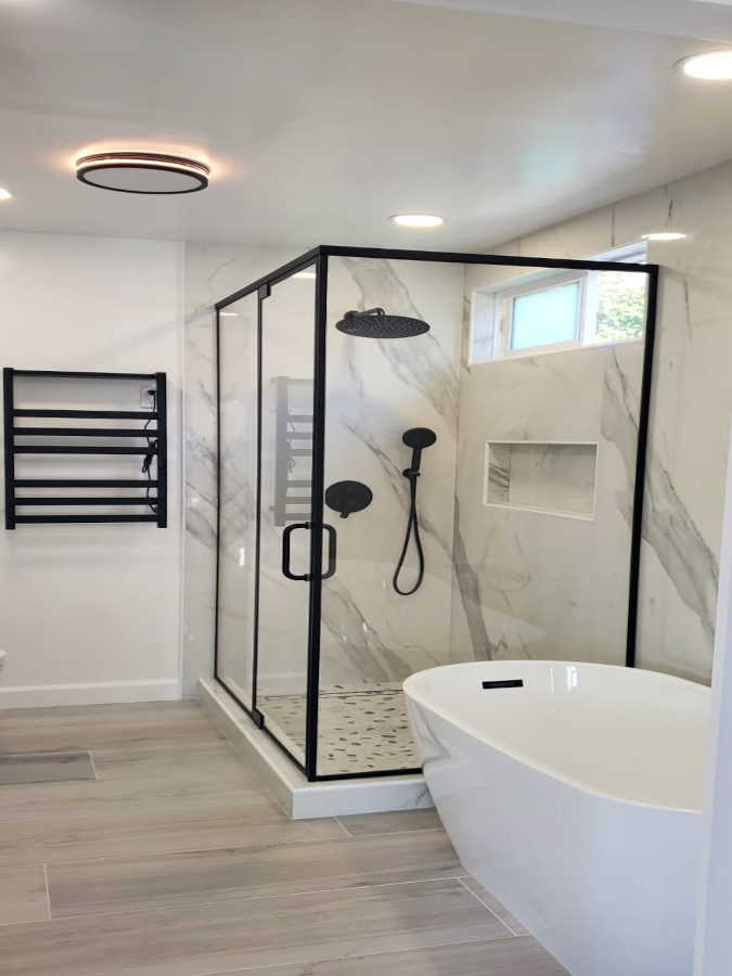 FRAMED SHOWER ENCLOSURE