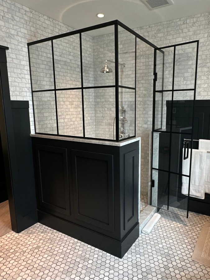 FRAMED SHOWER ENCLOSURE