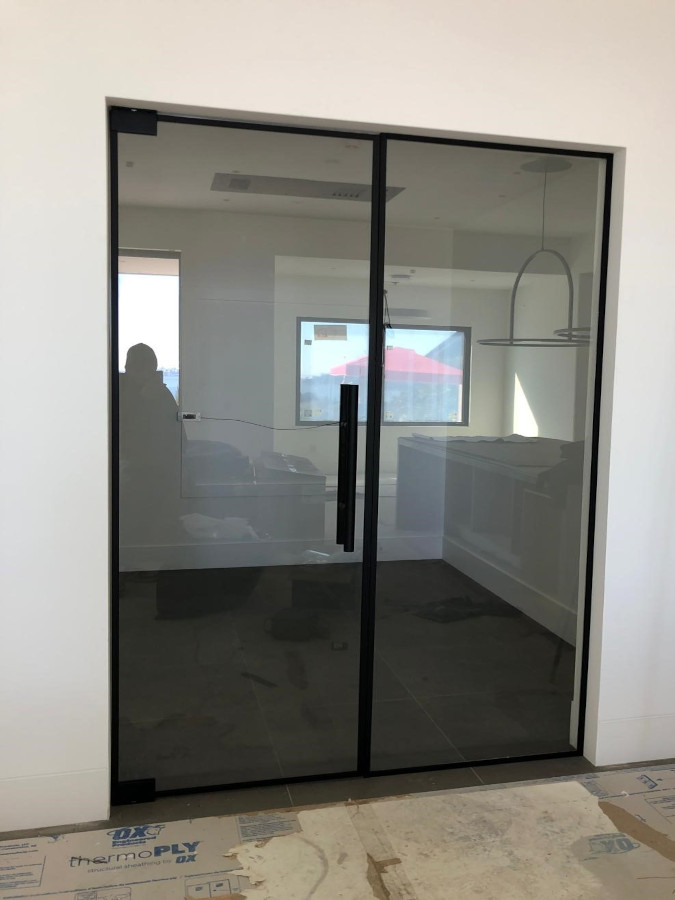 FRAMED SHOWER ENCLOSURE