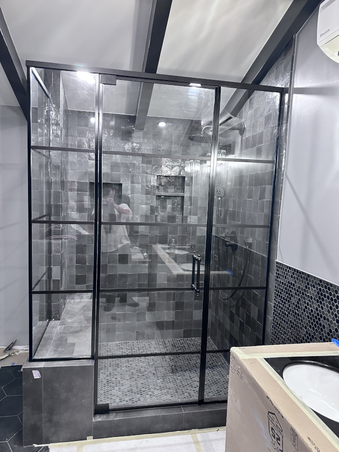 FRAMED SHOWER ENCLOSURE